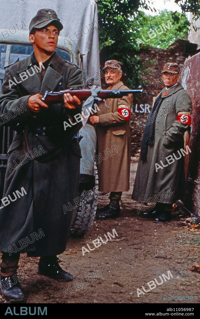 Bonne chance Frenchie, aka The Beret, mini-TV series, Germany/France 1992, Director: Alain Bonnot, Actor: Patrick Bach (left).