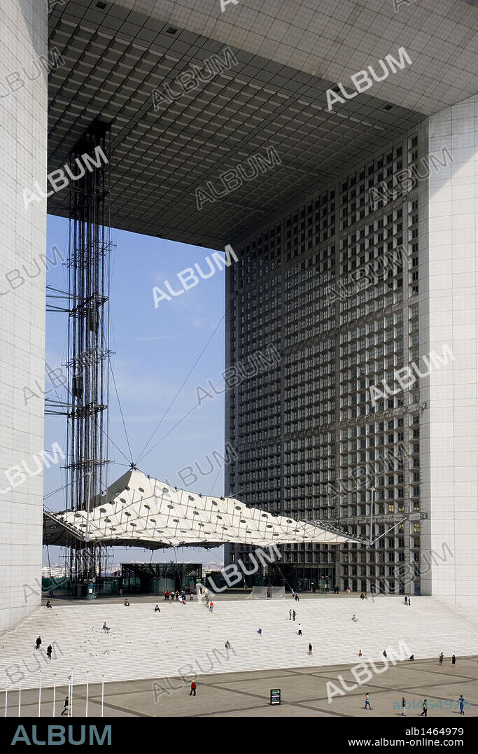 Francia. París. 'Le Grande Arche de la Fraternité' (el Gran Arco de la Fraternidad), en el barrio de 'La Défense', distrito financiero de La Défense.
