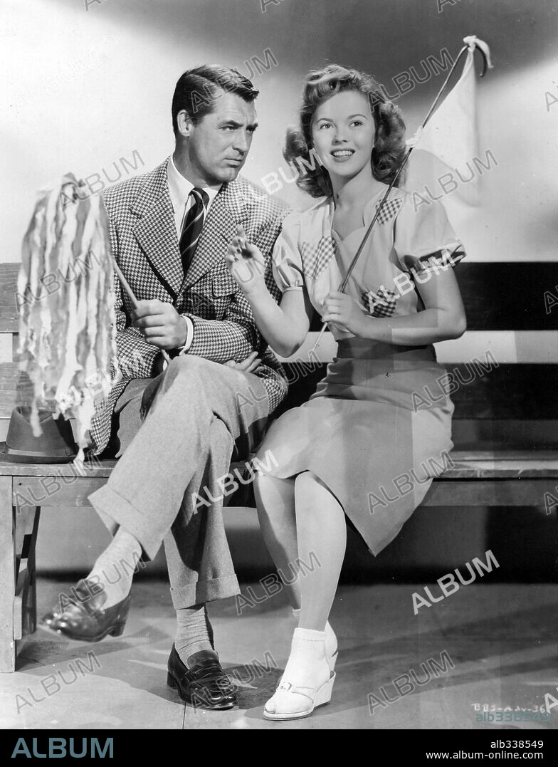 CARY GRANT et SHIRLEY TEMPLE dans THE BACHELOR AND THE BOBBY-SOXER, 1947, réalisé par IRVING REIS. Copyright RKO.