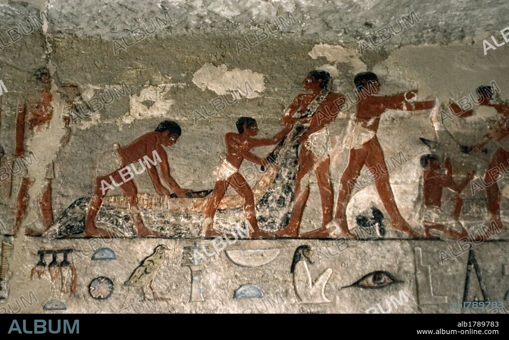 ARTE EGIPCIO. EGIPTO. NECROPOLIS DE SAKKARA. RELIEVES policromados con la representación de la caza del cocodrilo. Interior de una mastaba de la V DINASTIA. IMPERIO ANTIGUO. Egipto.