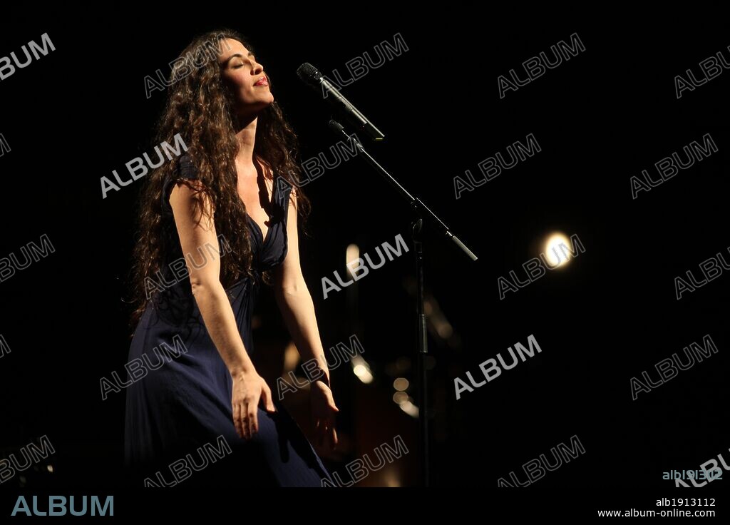 Sílvia Pérez Cruz en el festival Mil.leni 2012.Gran Teatre del Liceu. Barcelona.