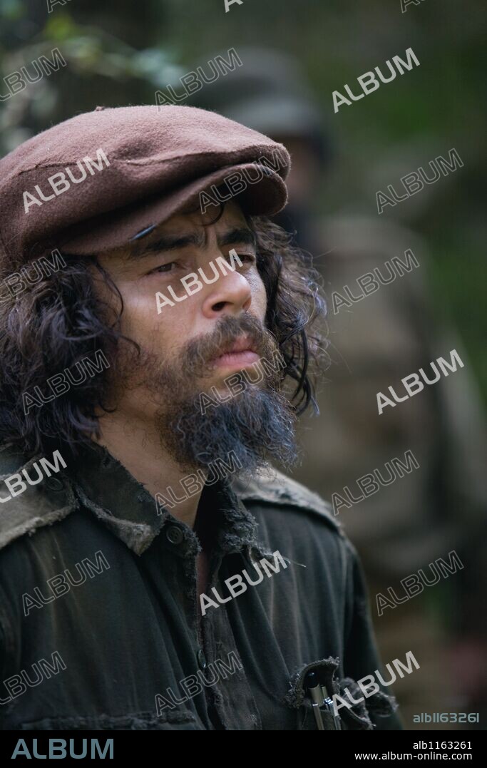 BENICIO DEL TORO en CHE: GUERRILLA, 2008 (CHE: PART TWO), dirigida por STEVEN SODERBERGH. Copyright Laura Bickford productions/morena films/ telecinco.