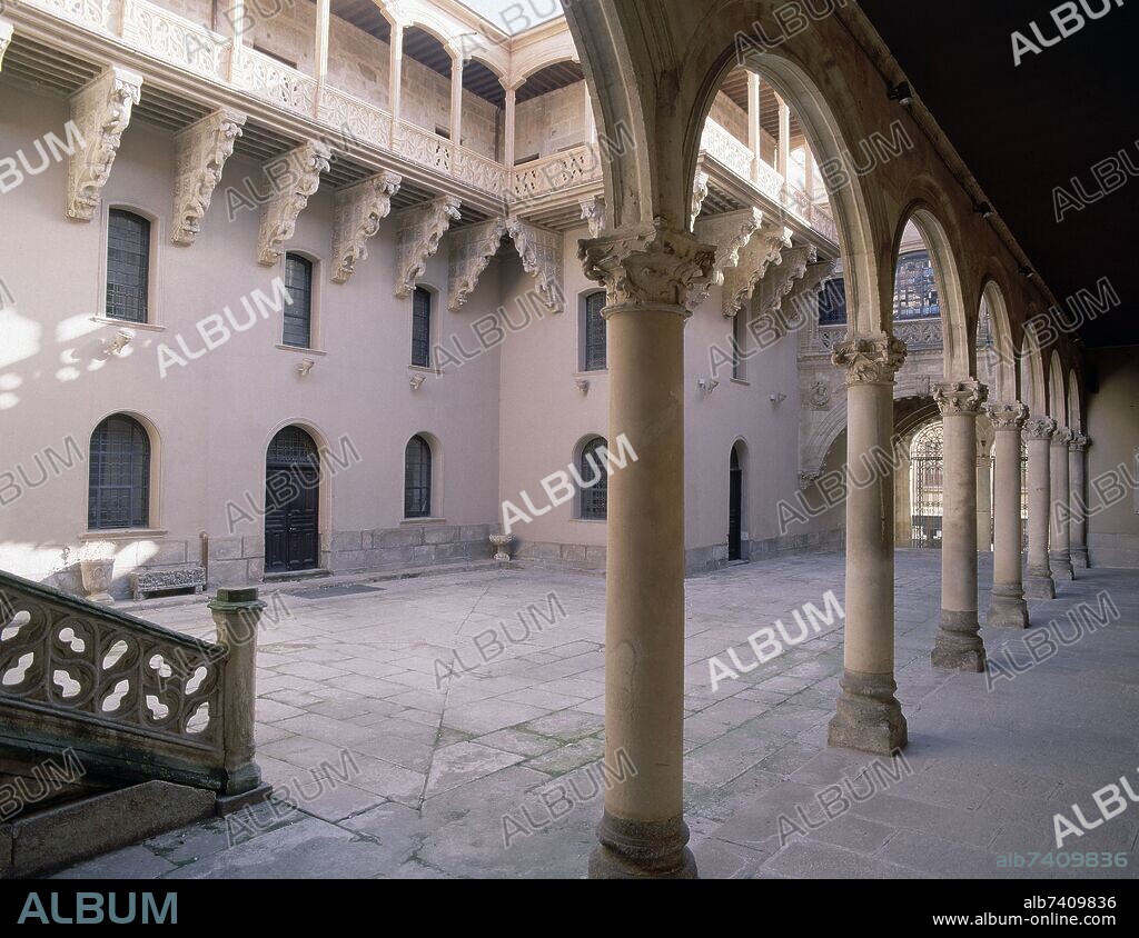 RODRIGO GIL DE HONTAÑON (1505-1577). PATIO DEL PALACIO DE LA SALINA - SIGLO XVI.