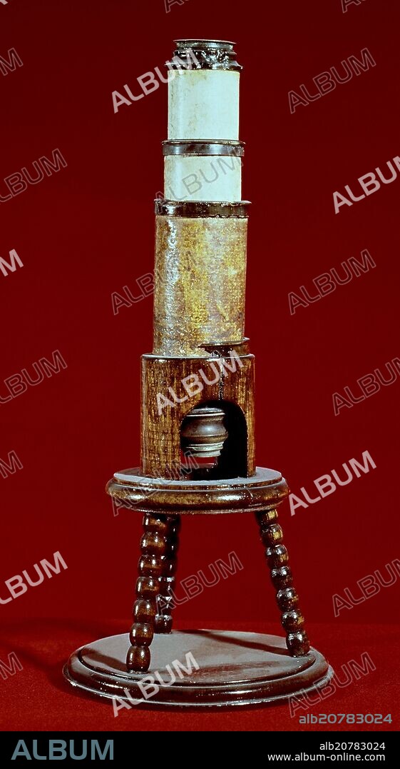 MICROSCOPIO DE LAZZARO SPALLANZANI - SIGLO XVIII.