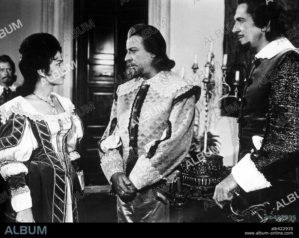 GIULIA RUBINI and VINCENT PRICE in RAGE OF THE BUCCANEERS, 1961 (GORDON, IL PIRATA NERO). Copyright MAX PRODUCTIONS.