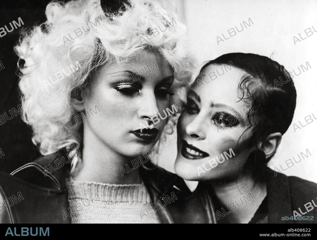 DONNA JORDAN and JANE FORTH in L' AMOUR, 1973, directed by ANDY WARHOL and PAUL MORRISSEY. Copyright ALTURA FILMS.