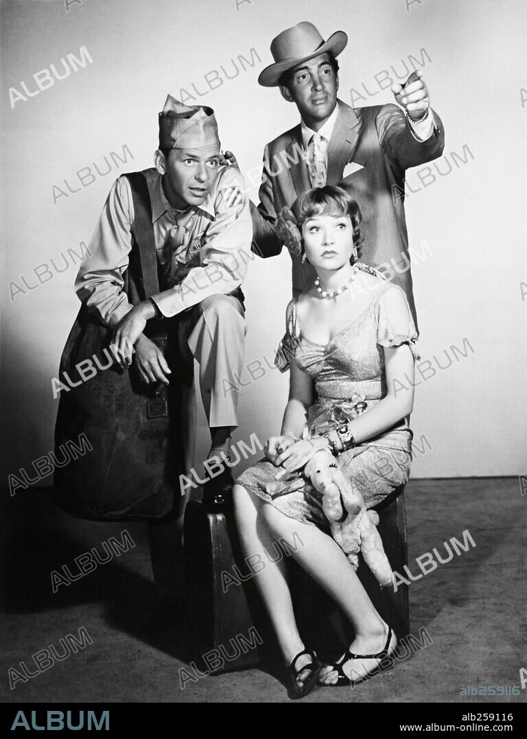 DEAN MARTIN, FRANK SINATRA y SHIRLEY MACLAINE en COMO UN TORRENTE, 1958 (SOME CAME RUNNING), dirigida por VINCENTE MINNELLI. Copyright M.G.M.