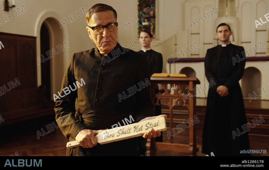 GEOFFREY RUSH in BRAN NUE DAE, 2009, directed by RACHEL PERKINS. Copyright ROBYN KERSHAW PRODUCTIONS/MAYFAN.