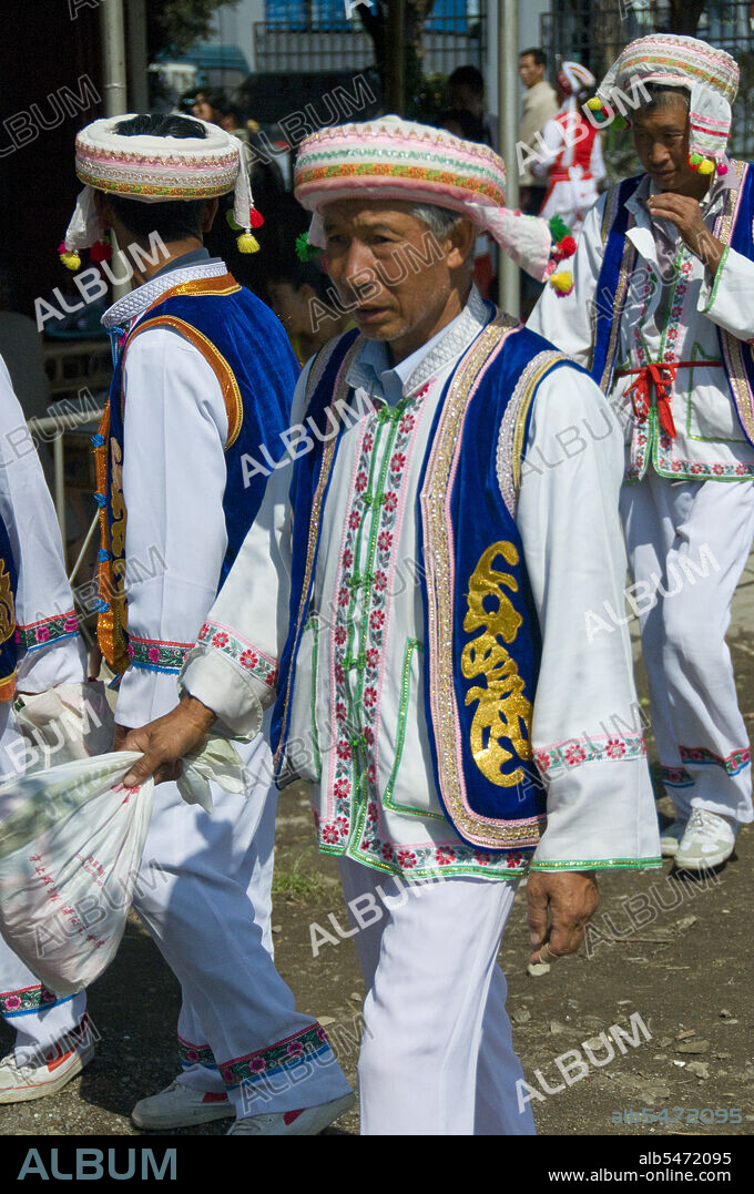 The Bai or Baip are one of the 56 ethnic groups officially recognized by the People's Republic of China. Bai people live mostly in the provinces of Yunnan (Dali area), and in neighboring Guizhou (Bijie area) and Hunan (Sangzhi area) provinces. Dali is the ancient capital of both the Bai kingdom Nanzhao, which flourished in the area during the 8th and 9th centuries, and the Kingdom of Dali, which reigned from 937-1253. Situated in a once significantly Muslim part of South China, Dali was also the center of the Panthay Rebellion against the reigning imperial Qing Dynasty from 1856-1863.