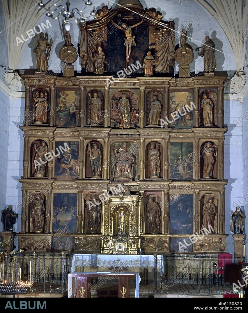PEDRO DE PAZ. RETABLO MAYOR REALIZADO EN EL SIGLO XVI CON PINTURAS DE PEDRO DE CORDOBA REALIZADAS A PRINCIPIOS DEL XVII.