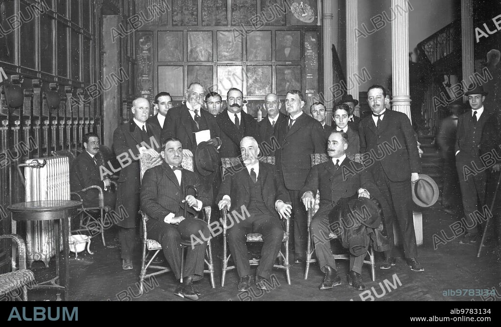 March 7, 1920. Madrid at the Ateneo. The distinguished Dr. Pulido (X), after his interesting conference yesterday about "the Sephardi Hebrew people".
