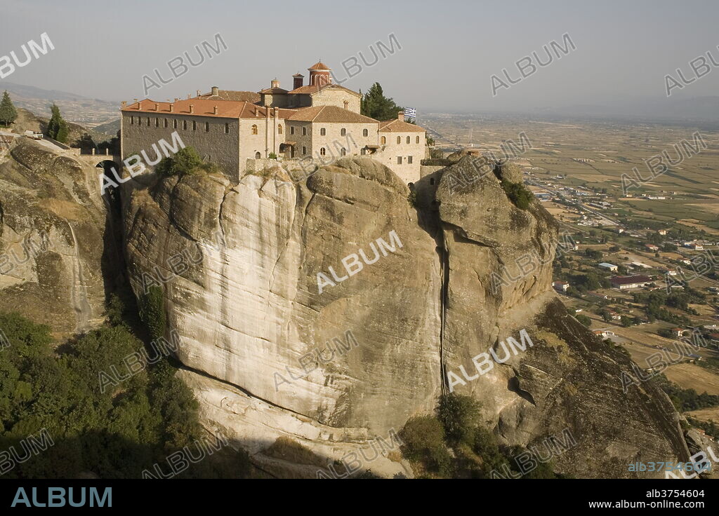 St. Stephans Nunnery, formerly a monastery, Meteora, UNESCO World Heritage Site, Thessaly, Greece, Europe.