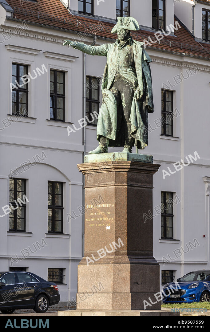 Vater Franz monument to Leopold III Frederick Franz, Duke of Anhalt-Dessau, St. John's Church, Dessau, Saxony-Anhalt, Germany, Europe.
