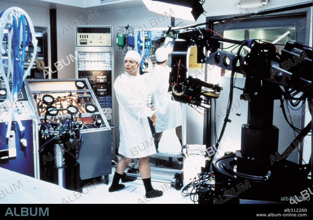MATTHEW BRODERICK in INSPECTOR GADGET, 1999, unter der Regie von DAVID KELLOGG. Copyright WALT DISNEY PICTURES.