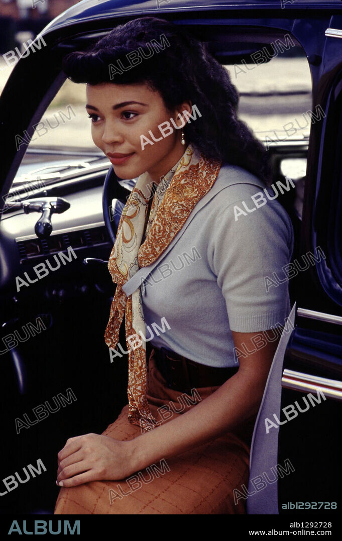 CARMEN EJOGO in BOYCOTT, 2001, directed by CLARK JOHNSON. Copyright HBO FILMS/NORMAN TWAIN PRODUCTIONS/SHELBY STONE PRODUCTIONS.