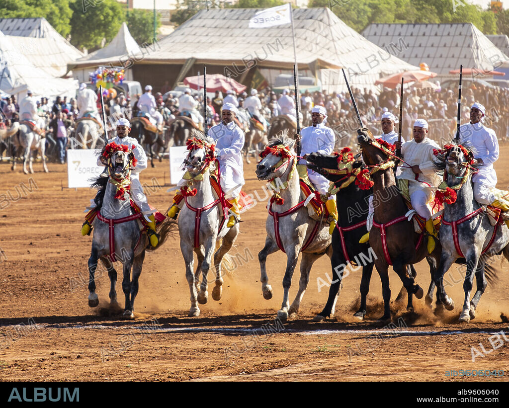 Fantasia, - Tbourida -, Fez, Marruecos, Africa.