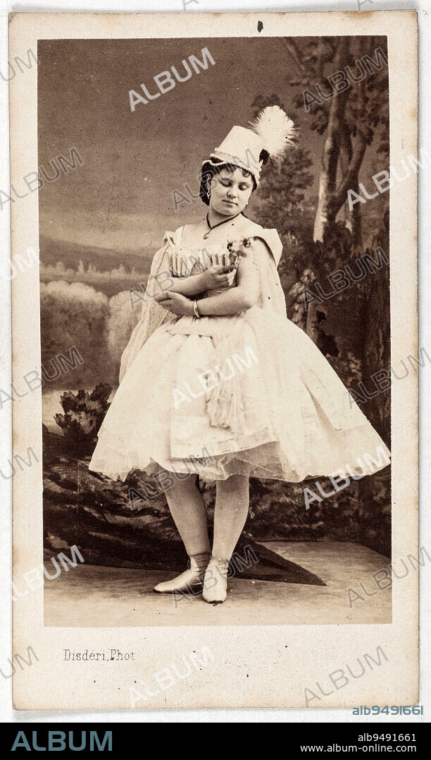 Portrait of Jousse (dancer at the Opera), Disdéri, André-Adolphe-Eugène, Photographer, Between 1860 and 1880, 2nd half of the 19th century, Photography, Graphic arts, Photography, Albumen paper print, Dimensions - Work: Height: 8.8 cm, Width: 5.3 cm, Dimensions: Height: 10.5 cm, Width: 6.2 cm.