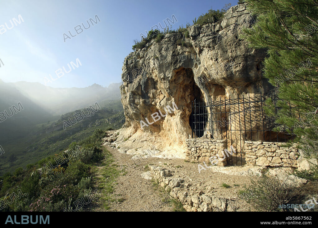 El Perelló; Cova / Cuevas de Cabra- Freixet (pinturas rupestres) ; Sierra / Serra del Boix.