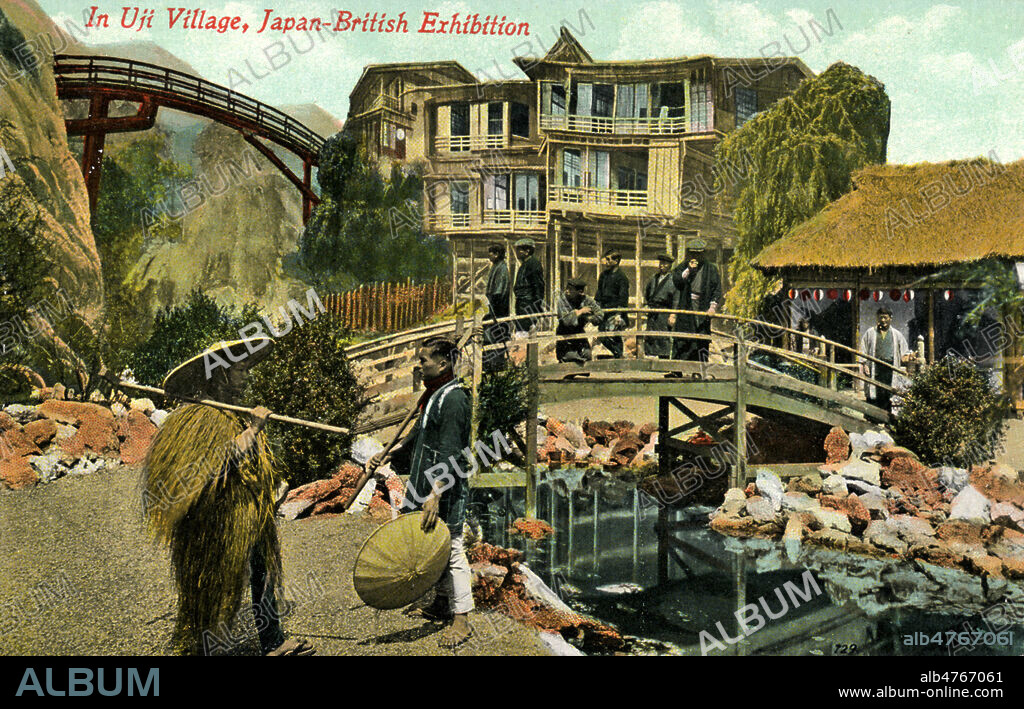 Zoo humain : village Uji lors de l'exposition anglo-japonaise en Angleterre. Photographie anonyme pour une carte postale de 1910. Credit : Collection IM/KHARBINE-TAPABOR.