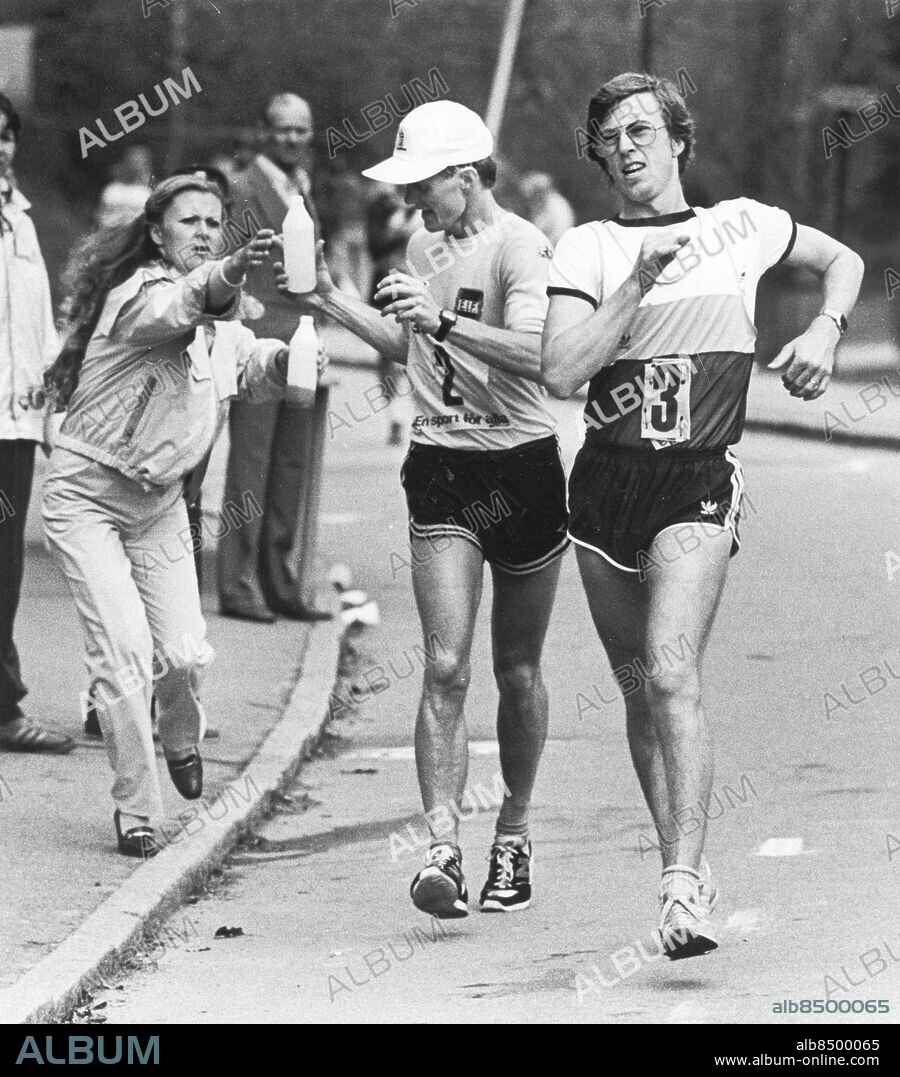 Göteborg 1983-04-24. Bengt Simonsen tävlar i gång - här ses han med nummer 3 på magen *** Local Caption *** GP Foto: Bengt Kjellin. KAMERAREPORTAGE.