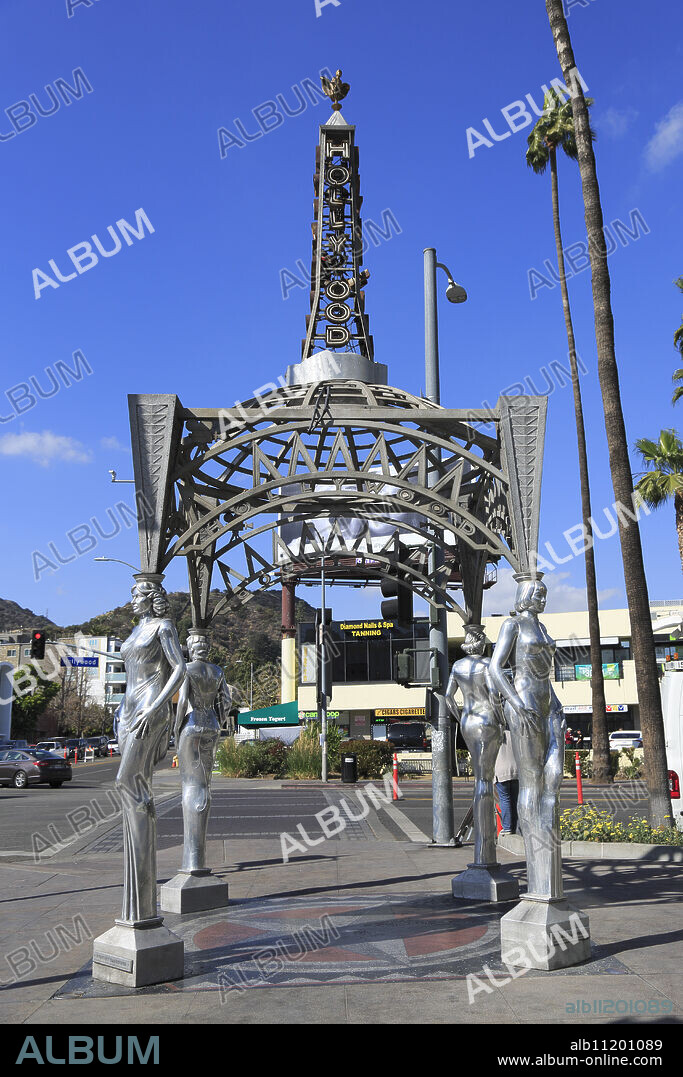 Silver Four Ladies of Hollywood Gazebo, Hollywood Walk of Fame, Hollywood Boulevard, Hollywood, Los Angeles, California, United States of America, North America.