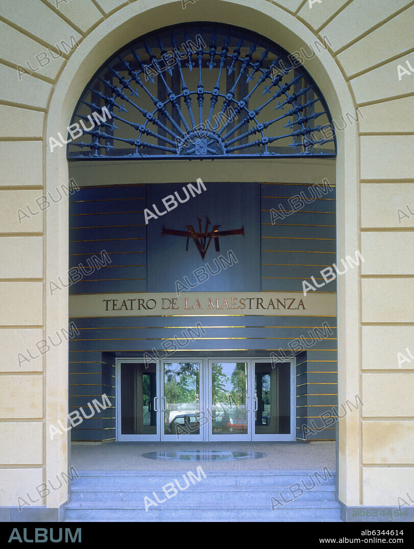 AURELIO DEL POZO 1942 Y L MARIN DE TERAN. PUERTA PRINCIPAL DEL TEATRO DE LA MAESTRANZA - 1991.