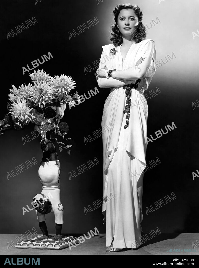 BARBARA STANWYCK in BALL OF FIRE, 1941, directed by HOWARD HAWKS. Copyright RKO/SAMUEL GOLDWYN.