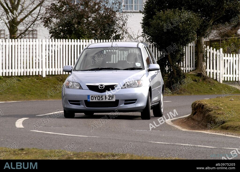 2005 Mazda 2 1.4D Antares.
