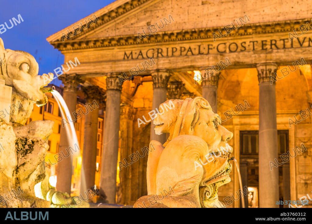 Fontana del Pantheon at dusk, commissioned by Pope Gregory XIII, with the Pantheon, UNESCO World Heritage Site, on the Piazza della Rotonda, Rome, Lazio, Italy, Europe.