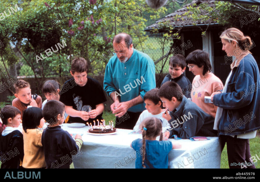 SER Y TENER, 2002 (ETRE ET AVOIR), dirigida por NICOLAS PHILIBERT. Copyright MAIA FILMS/LES FILMS D'ICI/ARTE FRNACE CINEMA.