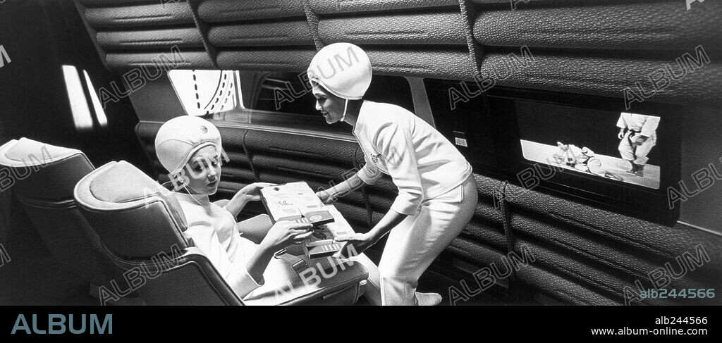 2001: UNA ODISEA DEL ESPACIO, 1968 (2001: A SPACE ODYSSEY), dirigida por STANLEY KUBRICK. Copyright M.G.M.