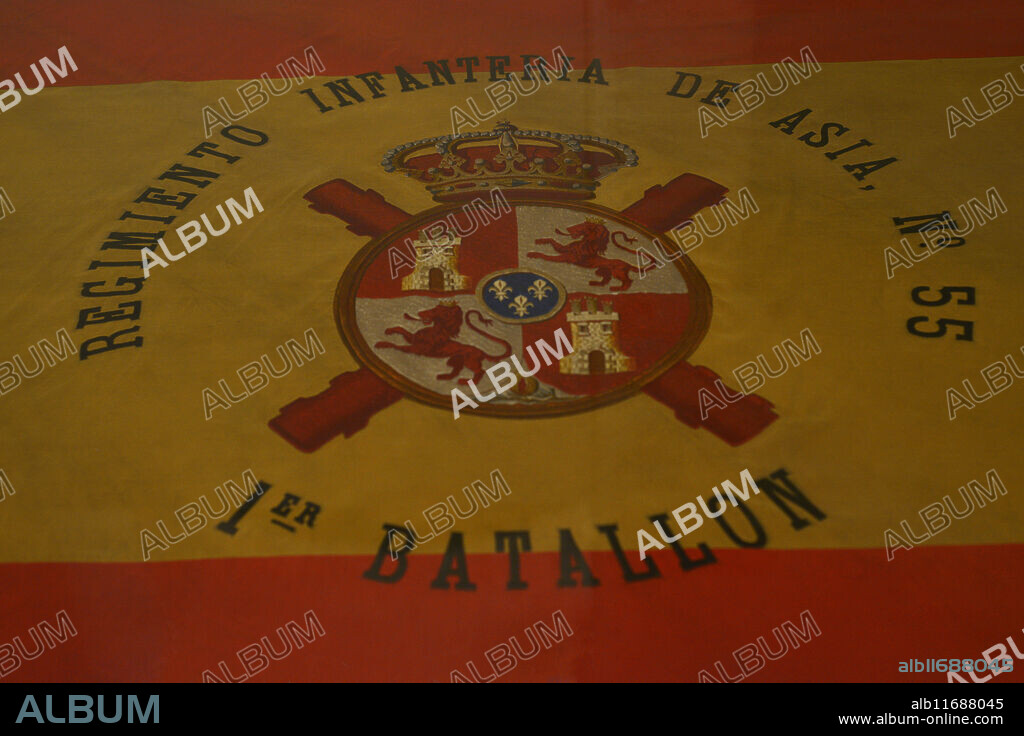 España. Regimiento de Infantería de Asia nº 55. Creado en 1877 como Regimiento de Infantería Asia nº 59. Fue disuelto en 1931. Bandera del 1er. Batallón del Regimiento de Infantería de Asia nº 55. 1901-1931. Gros de Tours y bordado de seda. Museo del Ejército. Toledo, Spain.