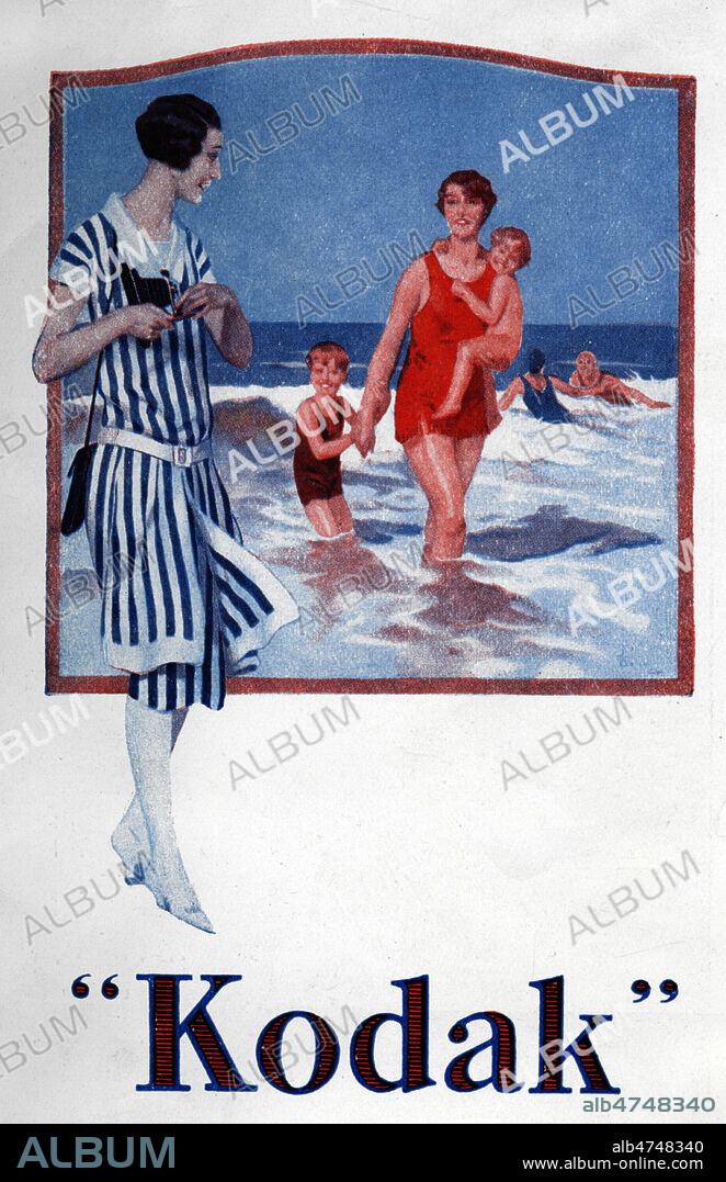 Femmes sur la plage, en maillot de bain. Carte publicitaire KODAK vers 1930. Illustration anonyme. Credit : Collection IM/KHARBINE-TAPABOR.