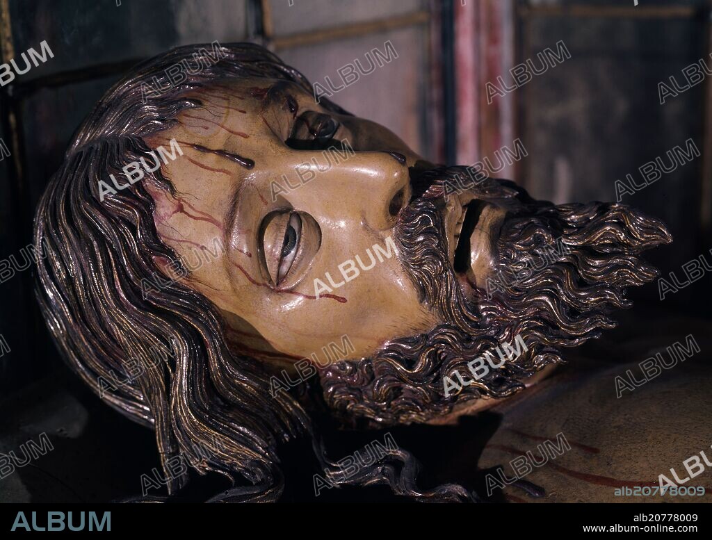 GREGORIO FERNANDEZ. CRISTO YACENTE- DETALLE DE LA CABEZA- S XVII- ESCULTURA BARROCA- MADERA POLICROMADA.