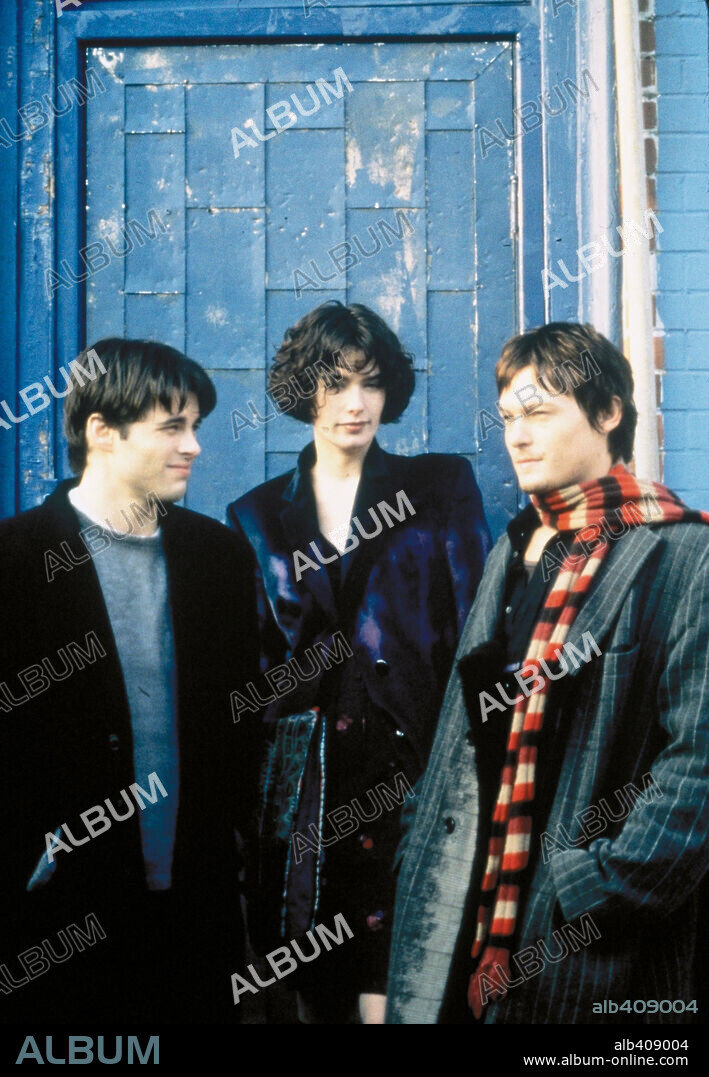 JAMES MARSDEN, LENA HEADEY and NORMAN REEDUS in GOSSIP, 2000, directed by DAVIS GUGGENHEIM. Copyright WARNER BROS. PICTURES.
