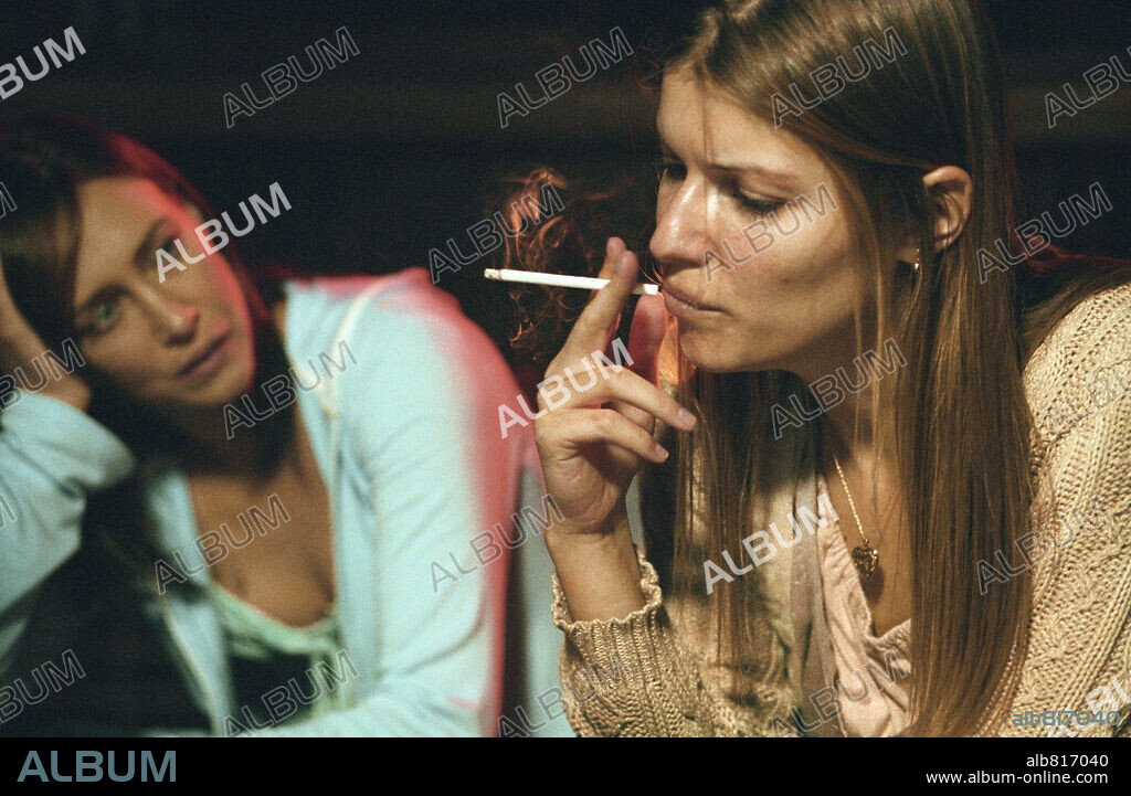 IVANA MILICEVIC y VERA FARMIGA en LA PRUEBA DEL CRIMEN, 2006 (RUNNING SCARED), dirigida por WAYNE KRAMER. Copyright MEDIA 8 ENTERTAINMENT/INTERNATIONAL PRODUCT. COMPANY/MDP / HORRICKS, LARRY.