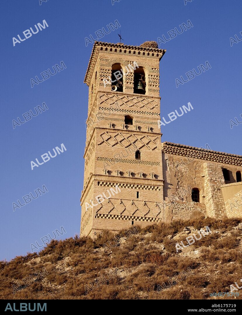 TORRE MUDEJAR DE LA IGLESIA DE SAN PEDRO AD VINCULA DE TORRALBA DE ARAGON - SIGLO XVI.