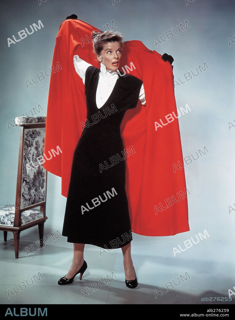 KATHARINE HEPBURN en SU OTRA ESPOSA, 1957 (DESK SET), dirigida por WALTER LANG. Copyright 20TH CENTURY FOX.