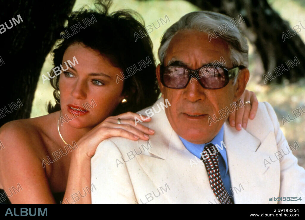 ANTHONY QUINN y JACQUELINE BISSET en EL GRIEGO DE ORO, 1978 (THE GREEK TYCOON), dirigida por J. LEE THOMPSON. Copyright UNIVERSAL PICTURES.