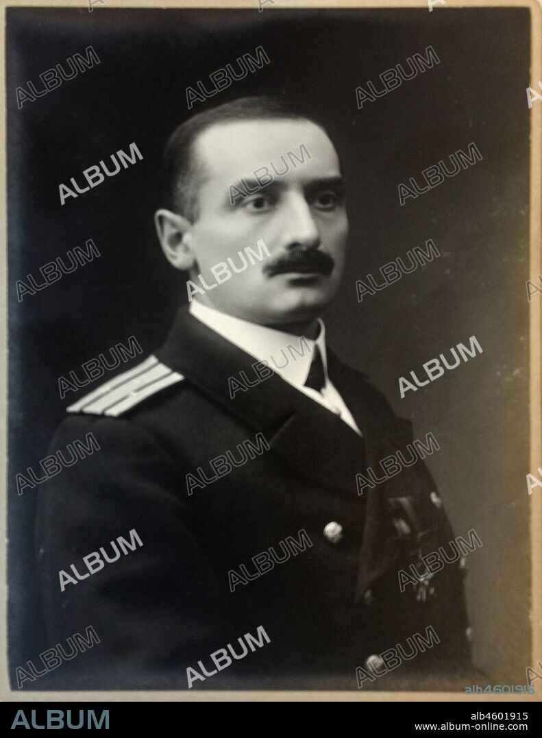 PHOTO STUDIO H. RENTZ & F. SCHRADER. Portrait of Alexander Kolchak (1874-1920).