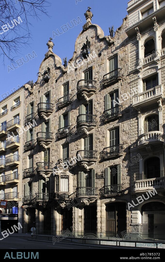 Casa Calvet (1898-1900), arquitecte Antoni Gaudí, c/ Casp 48, Barcelona, Catalunya, España.