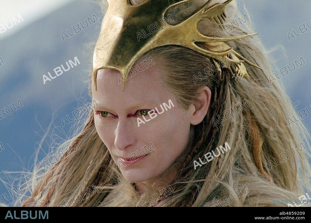 TILDA SWINTON in CHRONICLES OF NARNIA: THE LION, THE WITCH AND THE WARDROBE, THE, 2005, unter der Regie von ANDREW ADAMSON. Copyright WALT DISNEY PICTURES.