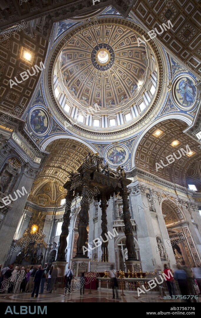 The altar with Bernini's baldacchino, St. Peter's Basilica, Vatican City, UNESCO World Heritage Site, Rome, Lazio, Italy, Europe.
