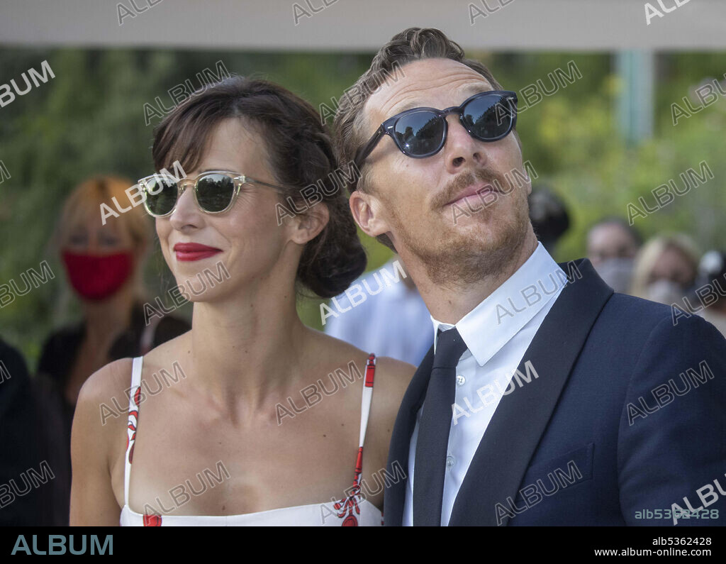 September 2, 2021, Venice, Italy, Italy: Image Licensed to i-Images Picture Agency. 02/09/2021. Venice, United Kingdom.Benedict Cumberbatch and his wife Sophie Hunter.78th Venice Film Festival. Venice. (Credit Image: © Mark Thomas/i-Images via ZUMA Press).