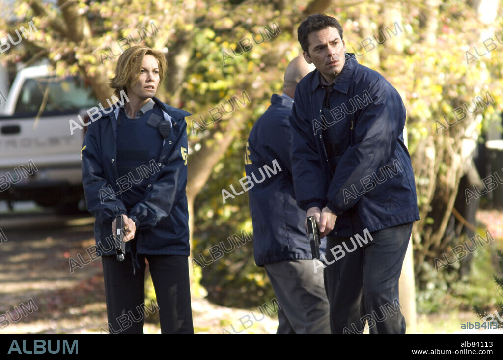 BILLY BURKE et DIANE LANE dans UNTRACEABLE, 2008, réalisé par GREGORY HOBLIT. Copyright COHEN/PEARL PROD./LAKESHORE ENTERTAINMENT.