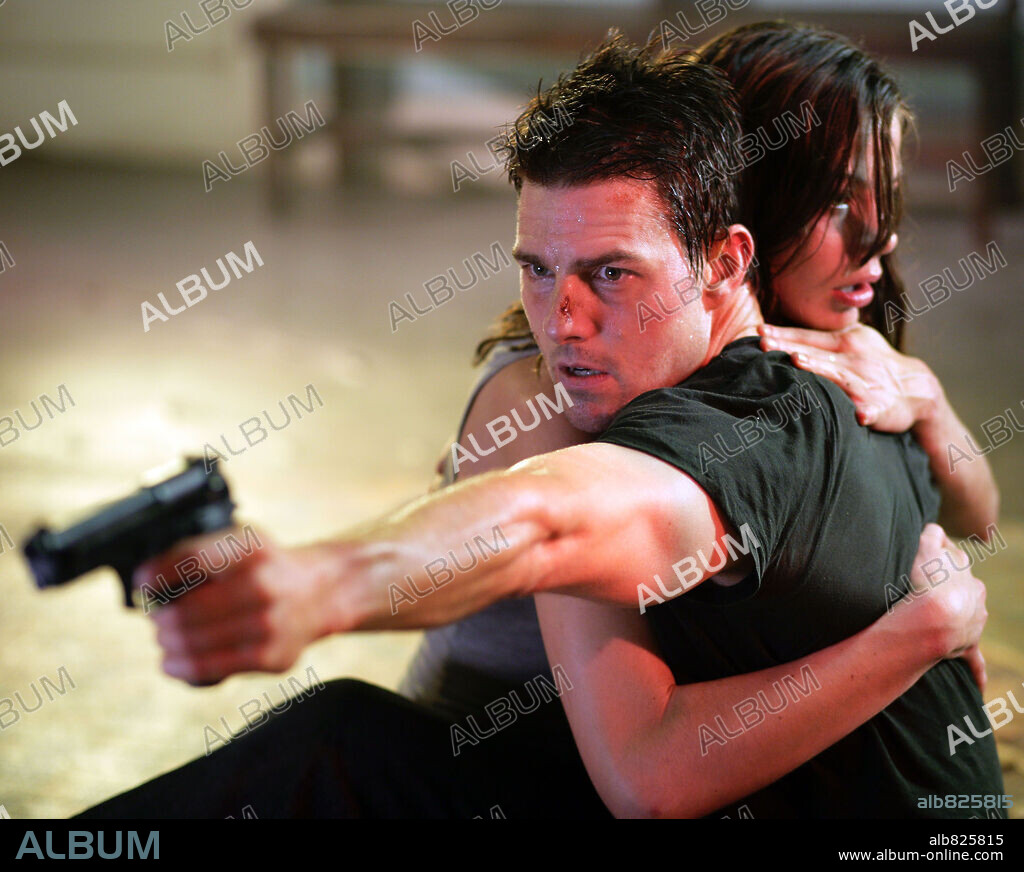 MICHELLE MONAGHAN y TOM CRUISE en MISION: IMPOSIBLE 3, 2006 (MISSION: IMPOSSIBLE III), dirigida por J. J. ABRAMS. Copyright PARAMOUNT PICTURES / FELLMAN, MARK.