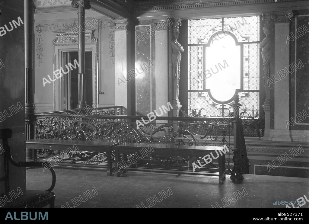 GÖTEBORG 1915-10-17.. Vita Bandet - Kungsgatan. *** Local Caption *** GT 1915-1821 Foto: Kamerareportage / TT / Kod: 2524.