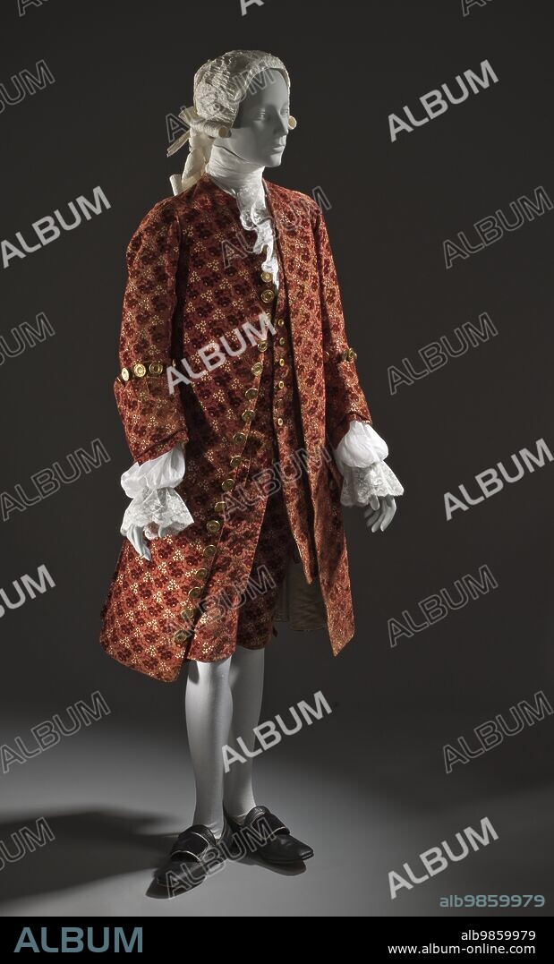 Man’s suit (coat, waistcoat and breeches), France, c.1755.