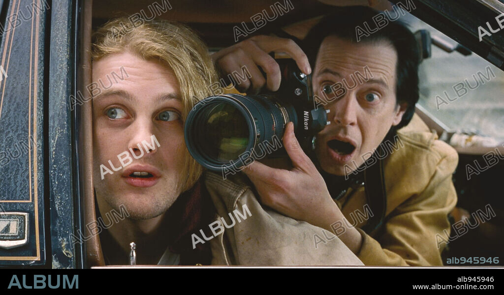 MICHAEL PITT and STEVE BUSCEMI in DELIRIOUS, 2006, directed by TOM DICILLO. Copyright THEMA PRODUCTION/ARTINA FILMS/PEACE ARCH ENTERNTAINMENT GROU.