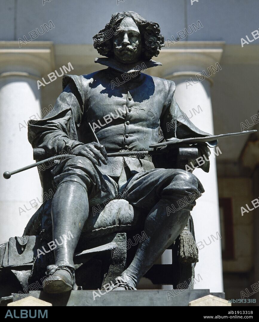 Spain. Madrid. Bronze statue of painter Diego Velazquez(1599-1660) at the main entrance of Prado Museum. By Aniceto Marinas in 1899.